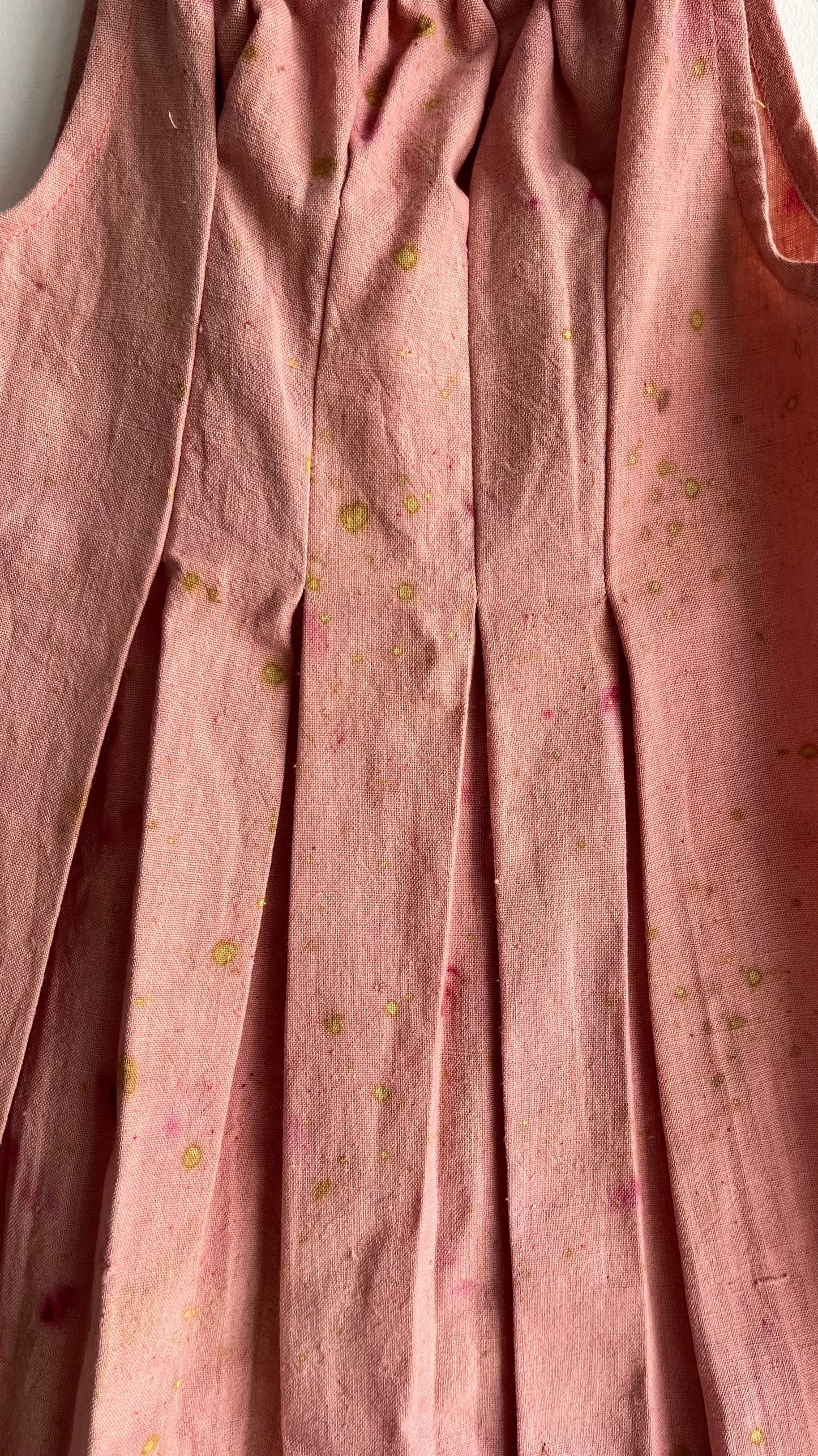 Rose pink tuck-pleated frock