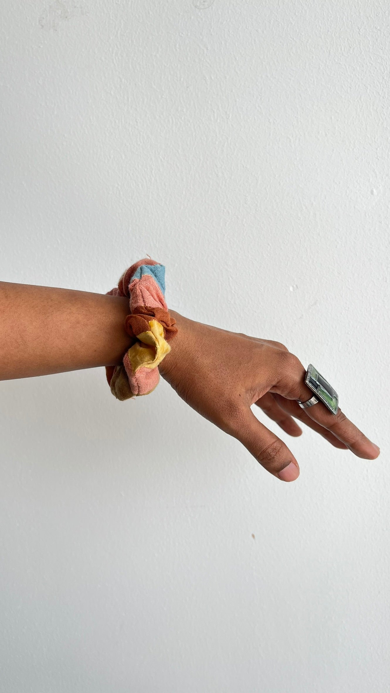 Sustainable scrunchies for hair